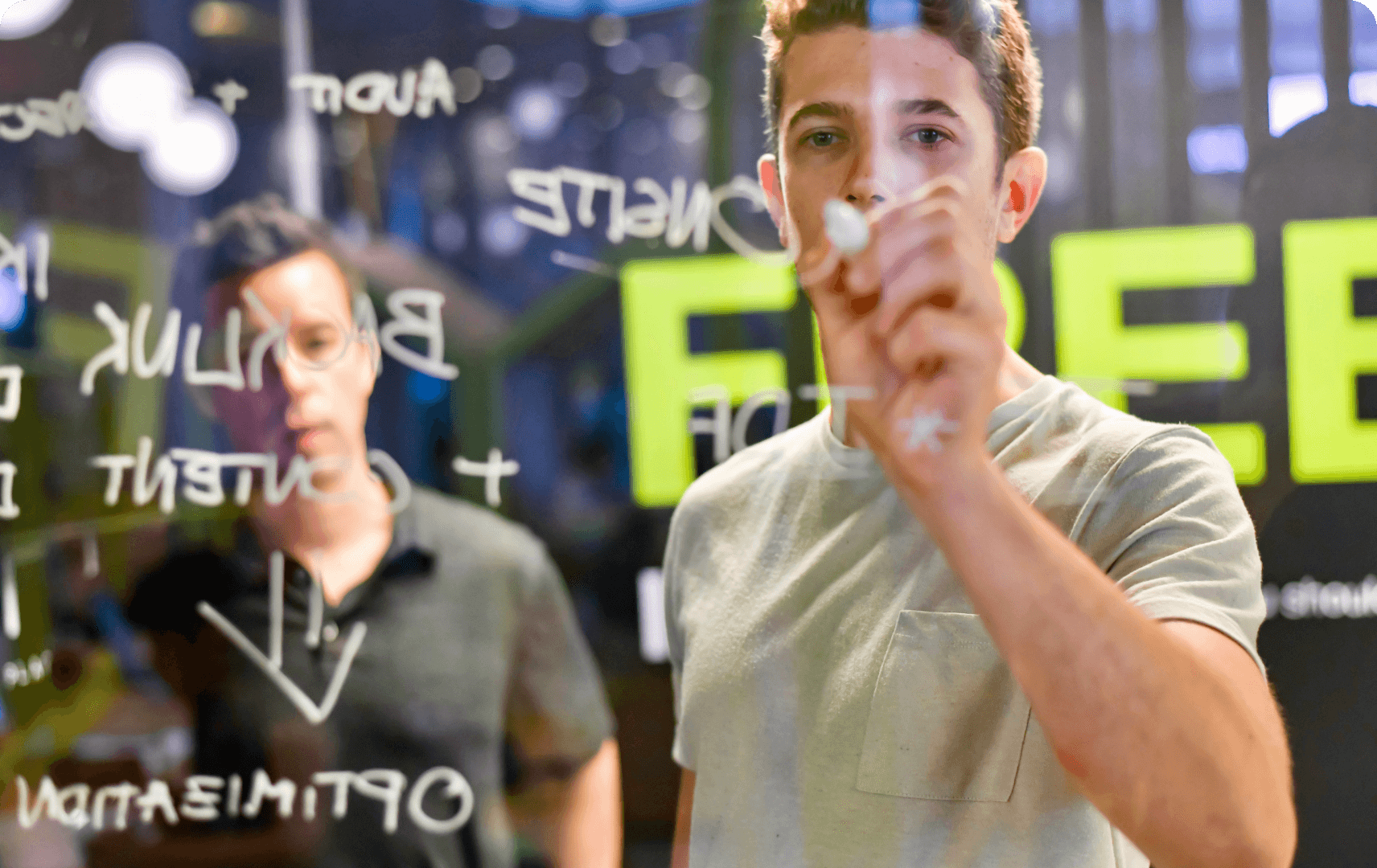 راهنمای انتخاب سکوی کرادفاندینگ برای استارتاپ‌ها